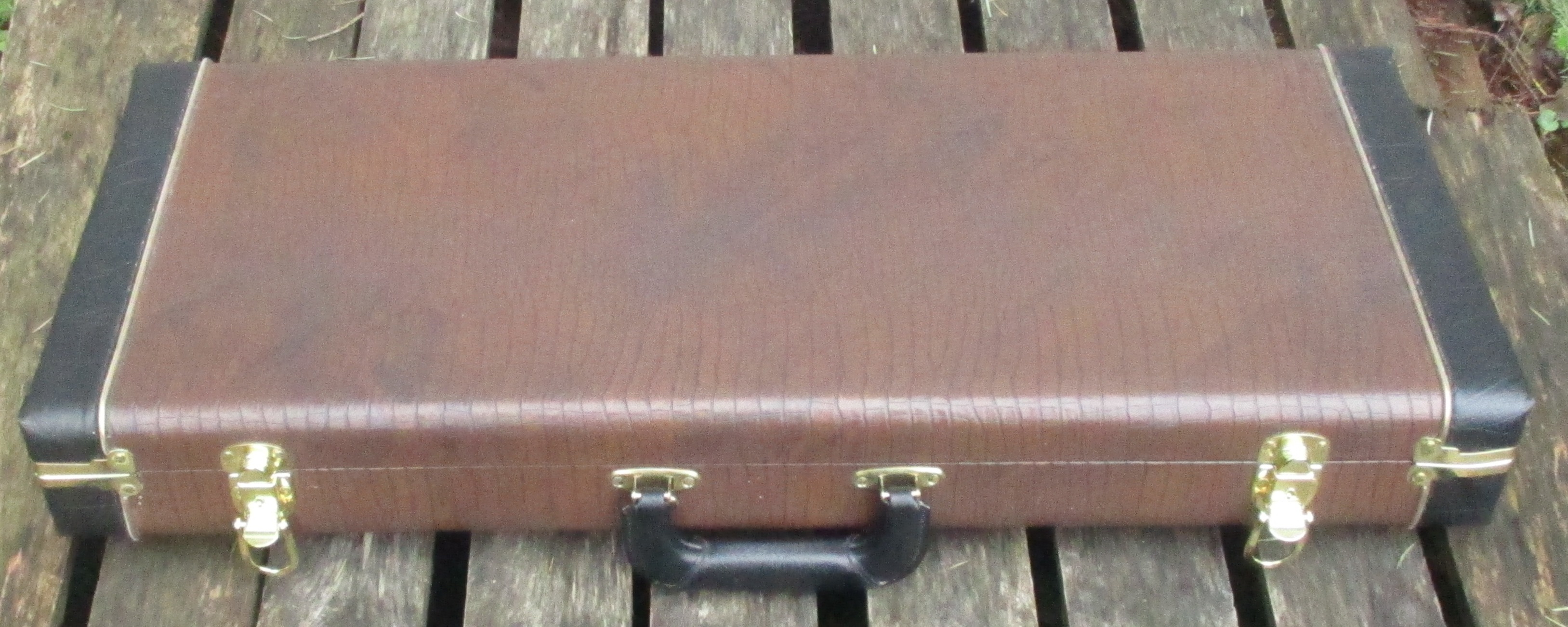 Brown gator case